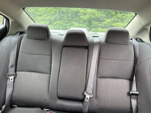 Used 2024 Nissan Altima 2.5 S FWD image 30