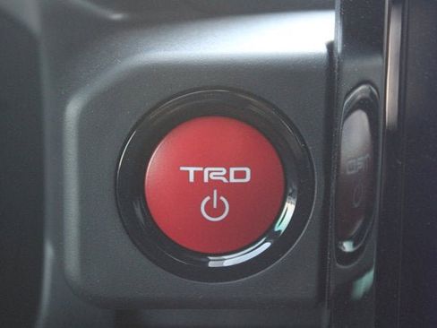 New 2025 Toyota Tacoma TRD Off-Road image 6