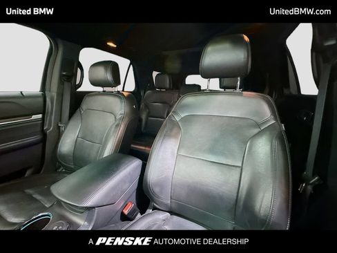 Used 2016 Ford Explorer Limited w/ Equipment Group 301A AWD/4WD image 5