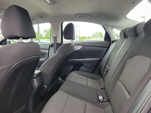 Used 2024 Kia Forte LXS w/ LXS Technology Package FWD image 11