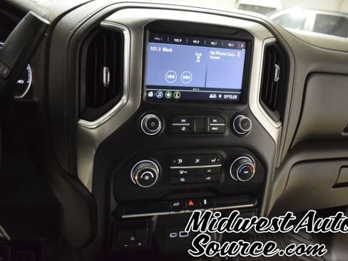 Used 2023 Chevrolet Silverado 2500 LT image 17