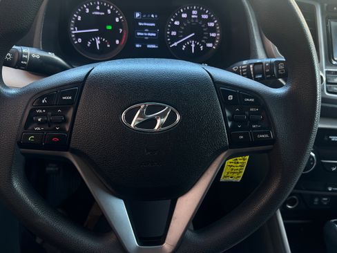 Used 2016 Hyundai Tucson SE image 14