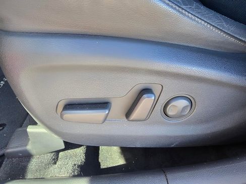 Used 2019 Hyundai Tucson Limited image 16