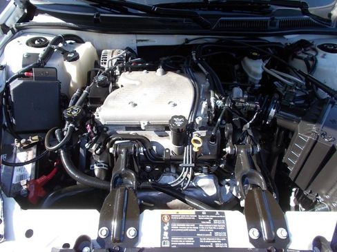 Used 2011 Chevrolet Impala LS image 18