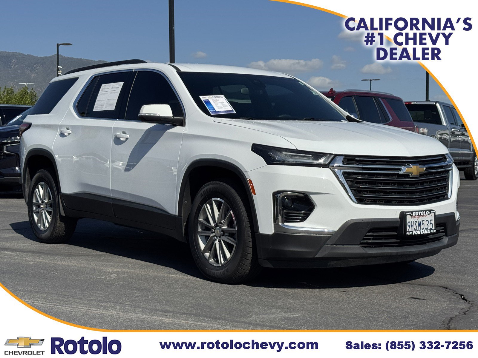 Used 2023 Chevrolet Traverse LT FWD image 1