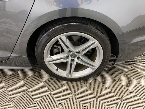 Used 2021 Audi A5 2.0T Premium image 10