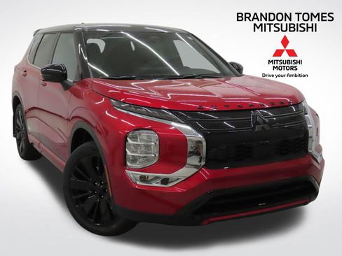 New 2026 Mitsubishi Outlander SE AWD/4WD image 1
