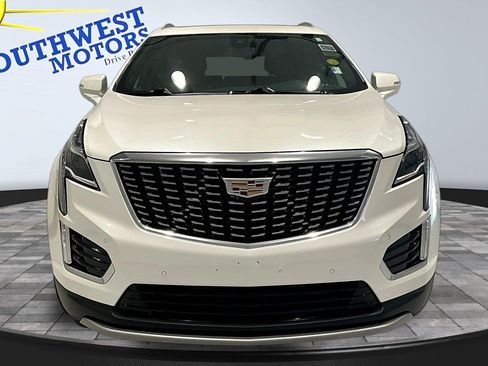 Used 2024 Cadillac XT5 Premium Luxury FWD image 2