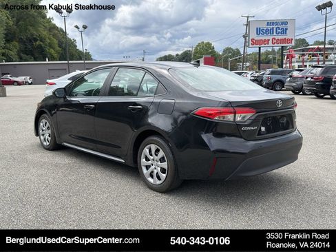 Used 2023 Toyota Corolla LE image 6