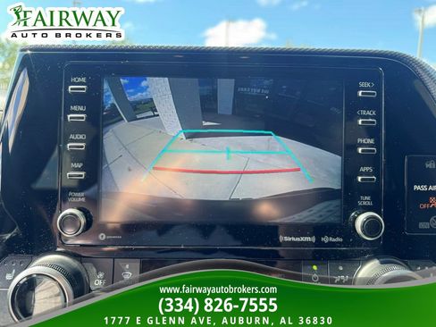 Used 2021 Toyota Highlander XSE FWD image 24
