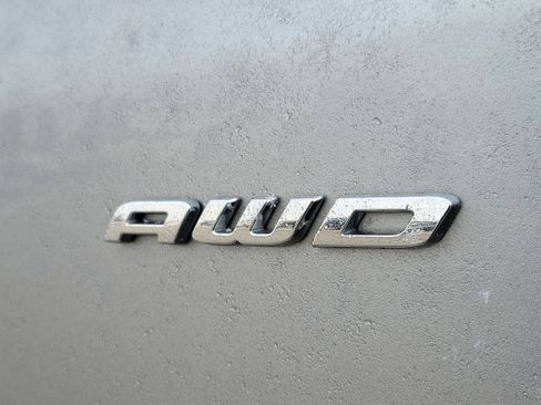 Used 2024 Ford Edge SEL w/ Convenience Package image 6