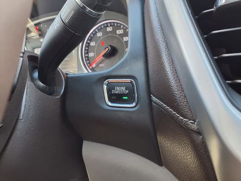 Used 2018 GMC Acadia SLT image 27