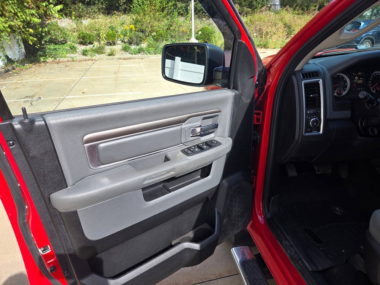 Used 2015 RAM 1500 Big Horn AWD/4WD image 11