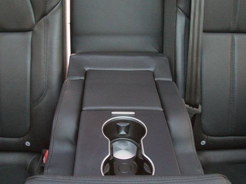 Used 2017 Land Rover Range Rover Sport HSE image 61