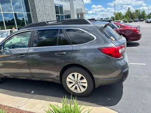 Used 2019 Subaru Outback 2.5i Premium AWD/4WD image 10