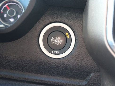 Used 2019 RAM 1500 Laramie image 30