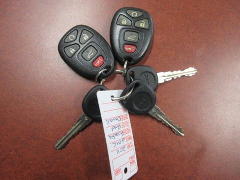 Used 2011 GMC Acadia Denali image 48