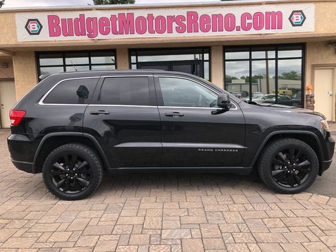 Used 2012 Jeep Grand Cherokee Altitude AWD/4WD image 1