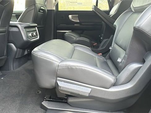 New 2026 Ford Expedition Max Platinum w/ Driver's Package image 29