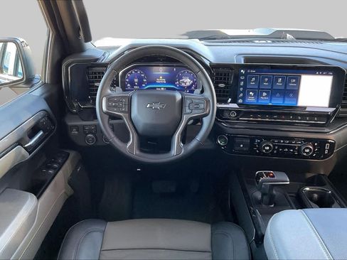 Used 2024 Chevrolet Silverado 1500 ZR2 AWD/4WD image 5
