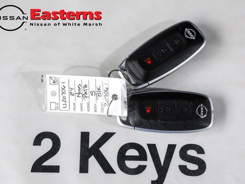 Used 2024 Nissan Pathfinder S image 31