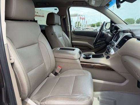 Used 2020 GMC Yukon SLT RWD image 12