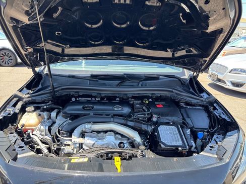 Used 2025 Mercedes-Benz GLA 250 image 33
