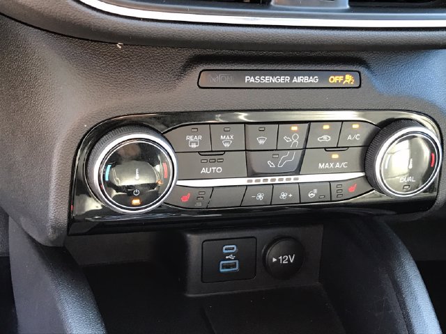 Used 2022 Ford Escape Titanium AWD/4WD image 14