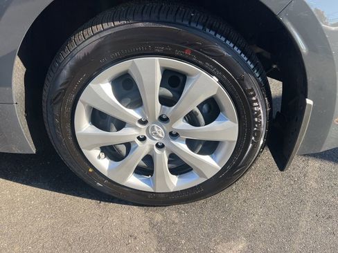 Used 2025 Toyota Corolla LE image 51