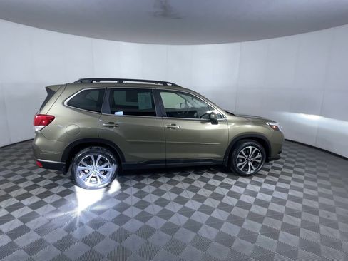 Certified 2023 Subaru Forester Limited image 9