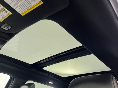 Used 2019 Ford F150 Platinum w/ Technology Package image 26