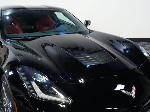 Used 2014 Chevrolet Corvette Stingray Coupe RWD image 12