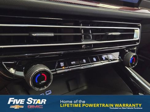 New 2026 Chevrolet Traverse Z71 w/ Enhanced Driving Package AWD/4WD image 22