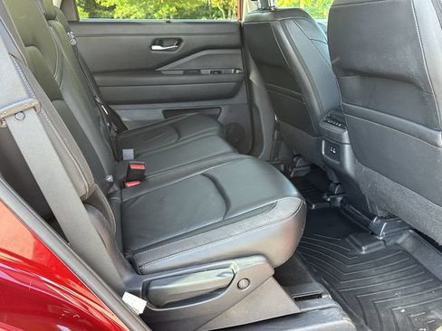 Certified 2023 Nissan Pathfinder SL AWD/4WD image 16