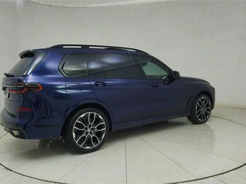 Used 2024 BMW X7 xDrive40i w/ Executive Package image 74