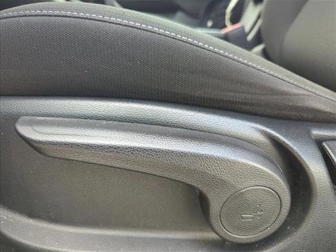 Used 2022 Kia Forte LXS image 28