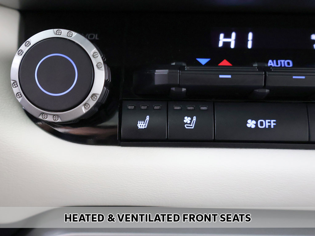 Used 2024 Toyota Tundra Capstone AWD/4WD image 9