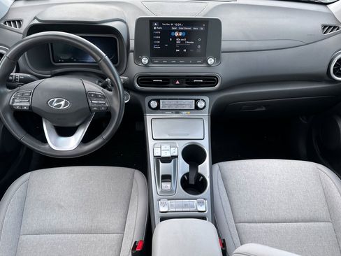 Certified 2022 Hyundai Kona SEL w/ Convenience Package image 14