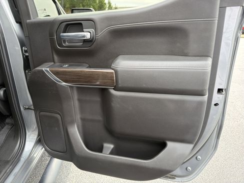 Used 2021 Chevrolet Silverado 1500 RST w/ LPO, Blackout Package image 16