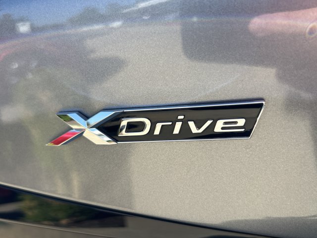 Certified 2023 BMW 530e xDrive w/ Premium Package AWD/4WD image 7