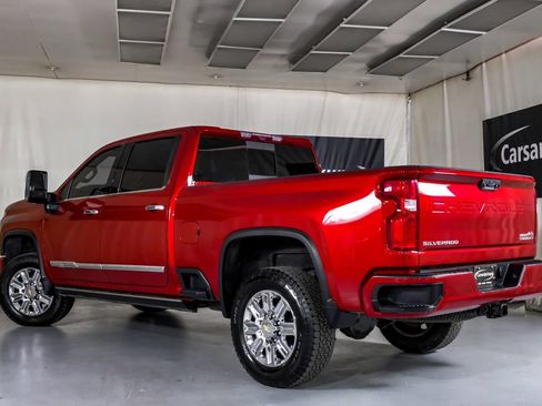 Used 2024 Chevrolet Silverado 2500 High Country w/ Technology Package AWD/4WD image 10