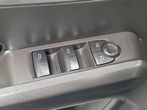 Used 2023 Chevrolet Colorado W/T RWD image 19