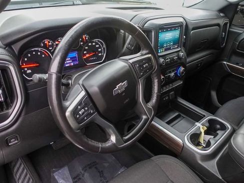 Used 2021 Chevrolet Silverado 1500 LT Trail Boss image 16
