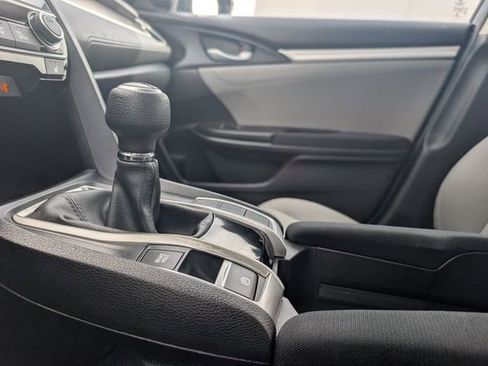 Used 2017 Honda Civic EX-T image 18