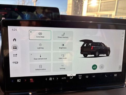 Used 2025 Ford Expedition Active image 24