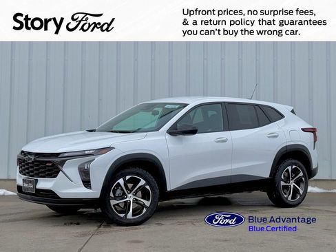 Used 2024 Chevrolet Trax RS w/ Driver Confidence Package image 1