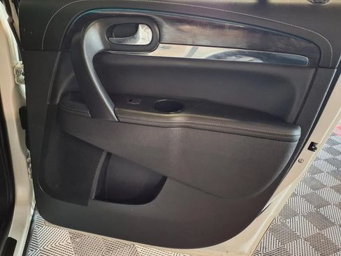 Used 2015 Buick Enclave Premium FWD image 11