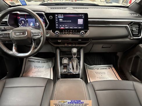 Used 2024 GMC Canyon Elevation w/ Elevation Premium Package image 18