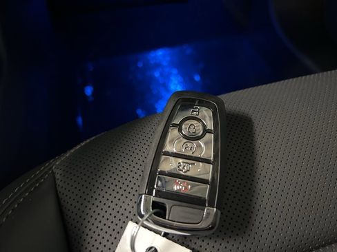 New 2026 Lincoln Nautilus Premier image 42