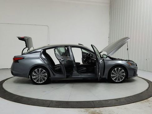 Used 2023 Nissan Altima 2.5 SL FWD image 16
